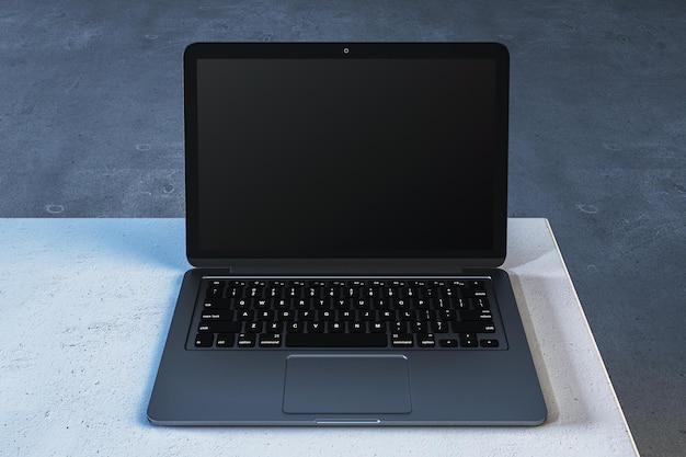 Czy laptop 14 cali to idealna wielkość do pracy mobilnej?