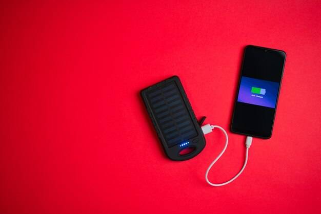 Czy doładowywanie baterii szkodzi urządzeniu?