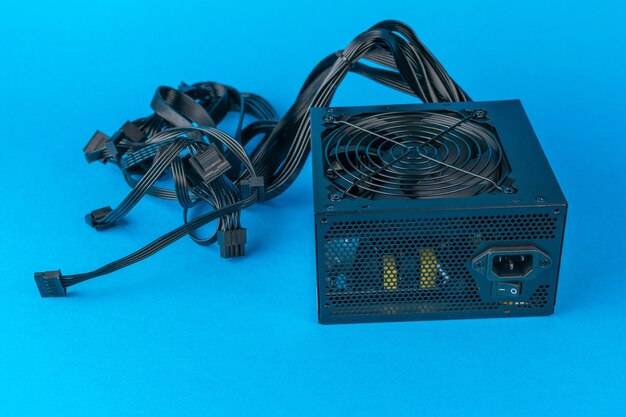 Jaka moc zasilacza PC będzie odpowiednia do Twojego komputera?