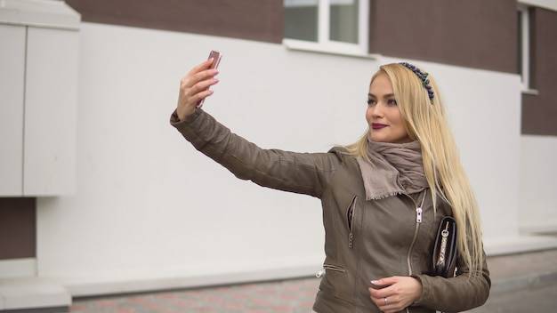 Jaki telefon do zdjęć w ruchu sprawdzi się najlepiej?