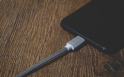 Jak rozładować telefon bezpiecznie dla baterii?