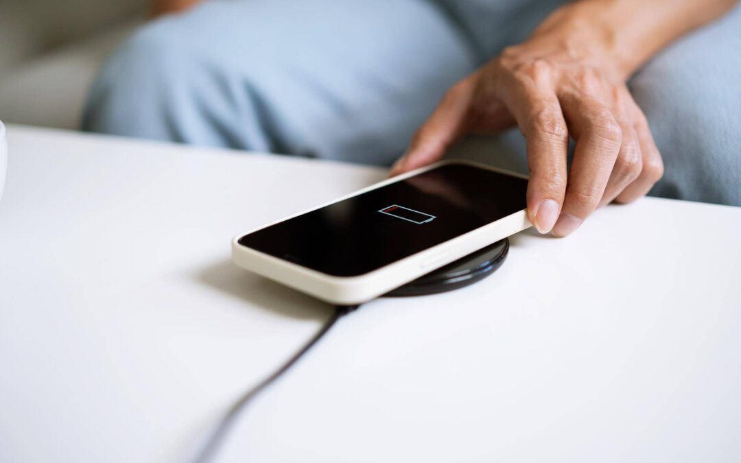 Dlaczego telefon się wolno ładuje i co może być przyczyną?