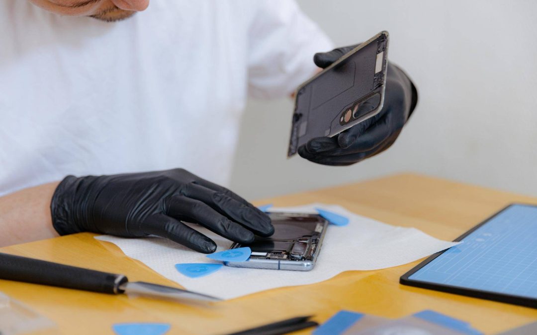 Ile kosztuje przyklejenie ekranu w serwisie telefonów?
