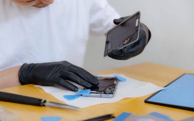 Ile kosztuje przyklejenie ekranu w serwisie telefonów?